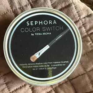 Sephora Color Switch by Vera Mona Instant Makeup Brush Cleaner Dry Sponge